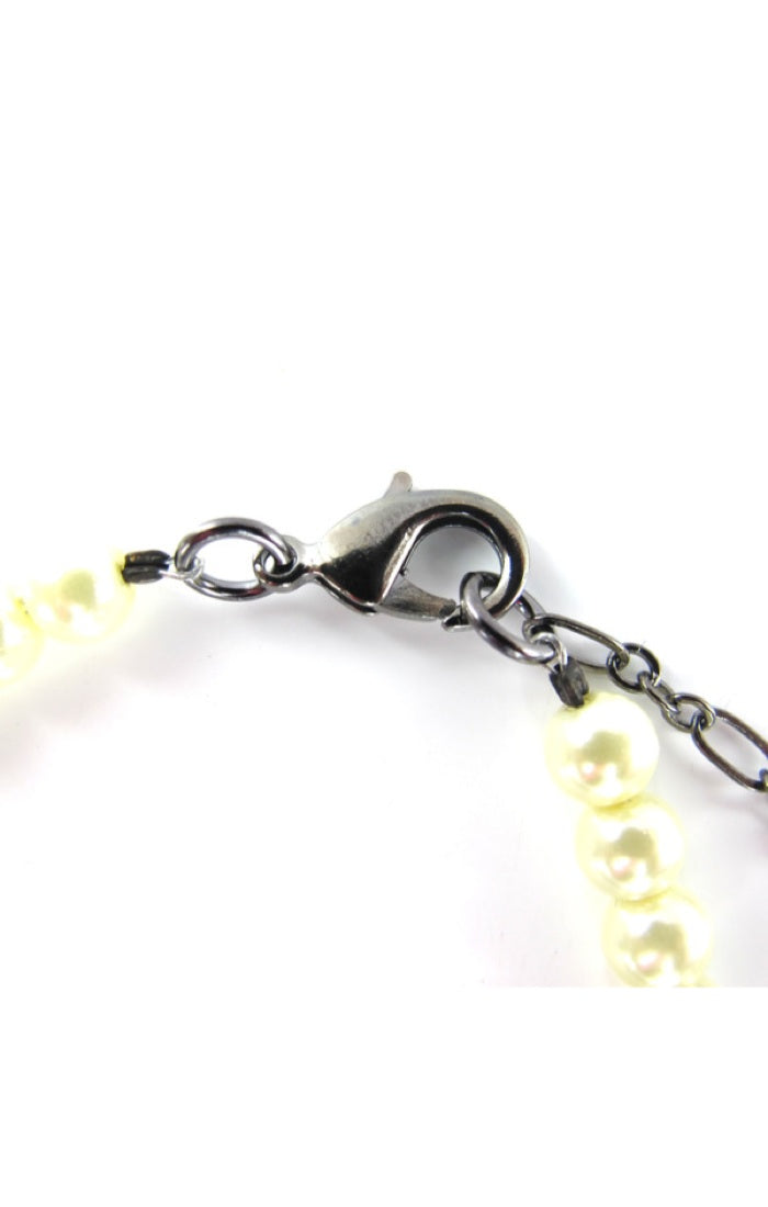 Tarina Tarantino Velvet Skull Elsa Necklace